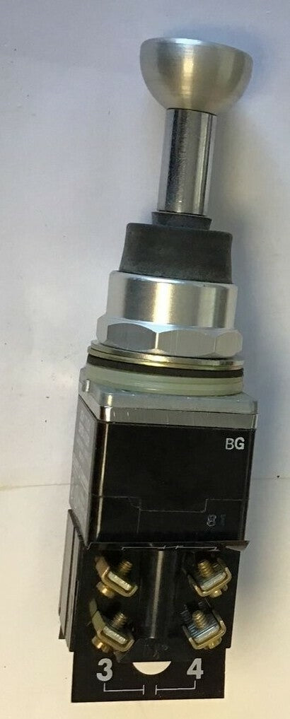 SQUARE D  9001 TYPE K36 JOY STICK OPERATOR SER.F W/ 9001 KA-1 SER.F CONT.BLK