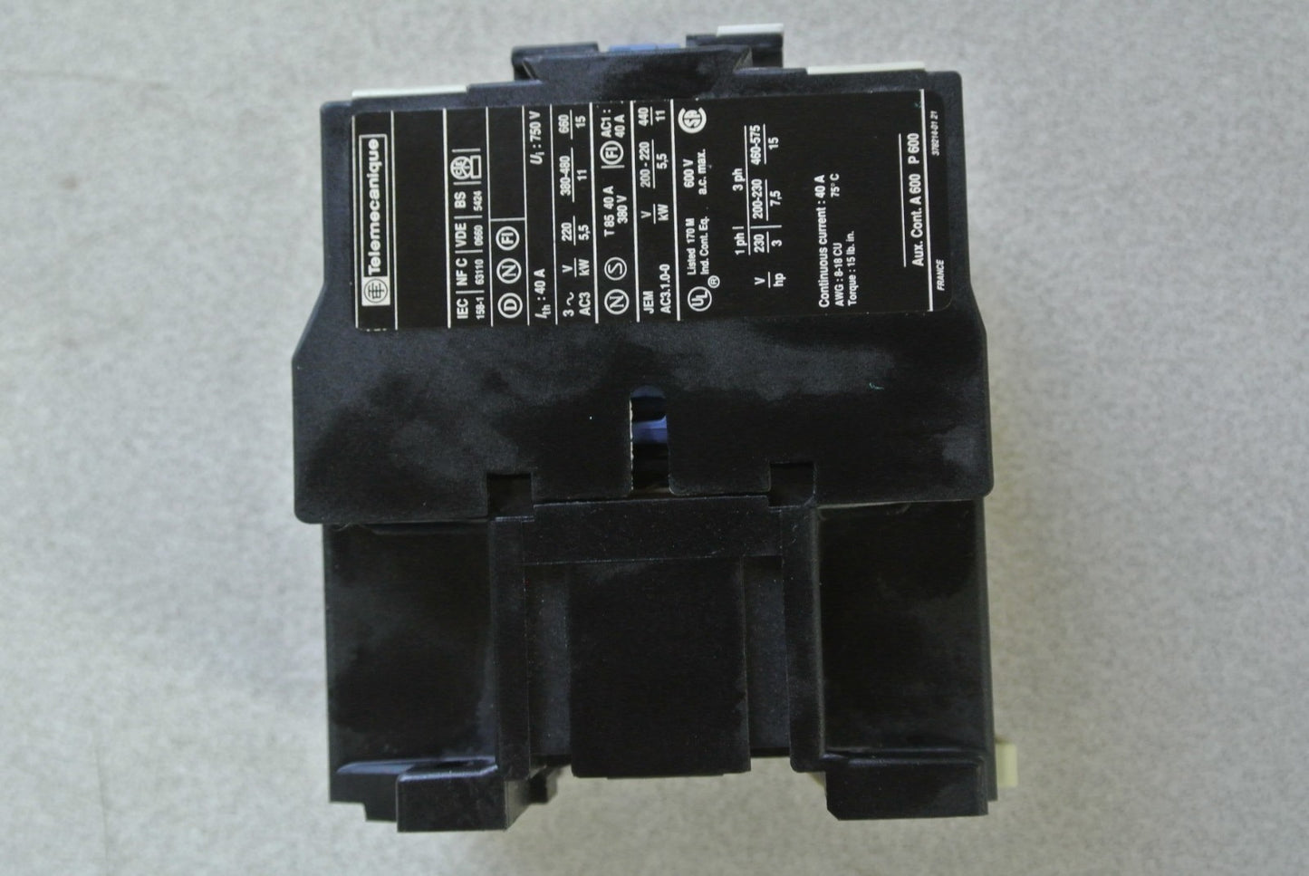 TELEMECANIQUE LC1D2510L6 - CONTACTOR - 208V, 60Hz - 11kW-380/415V, 15HP-460V