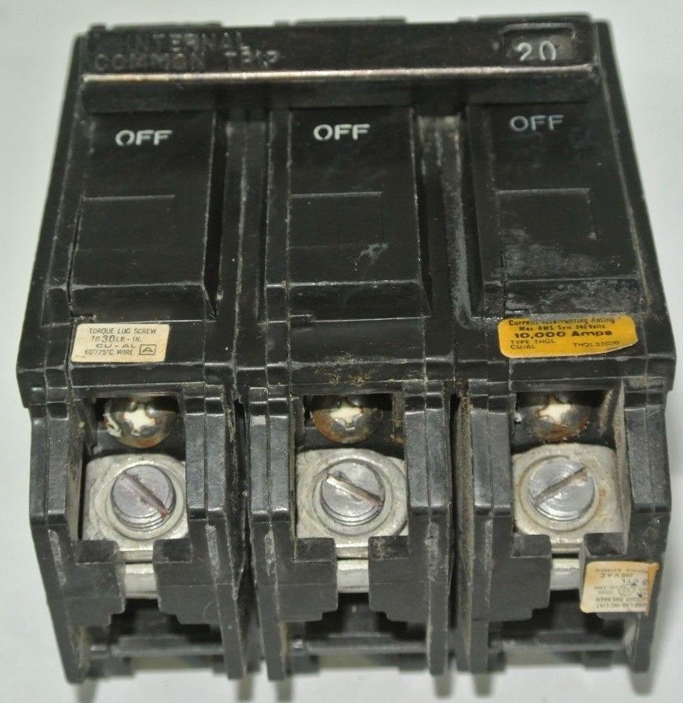 GGENERAL ELECTRIC CIRCUIT BREAKER - 3-POLE w/ COMMON TRIP - 20A