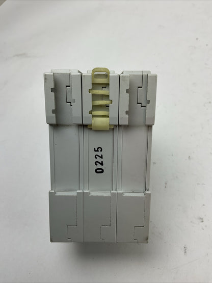 ALLEN BRADLEY 1492-CB3G060 MANUAL MOTOR CONTROLLER 6A 3HP 3P 480Y/277VAC SER C