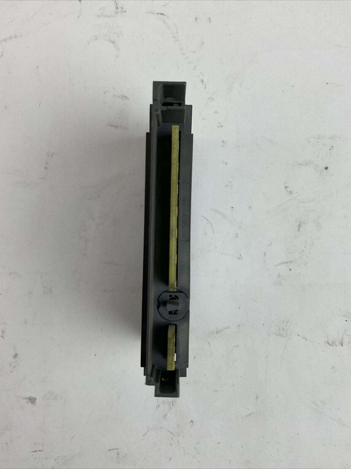 ALLEN BRADLEY 1734-OB8 OUTPUT MODULE SER C REV A02 F/W REV 3.020 OUTPUT 24VDC