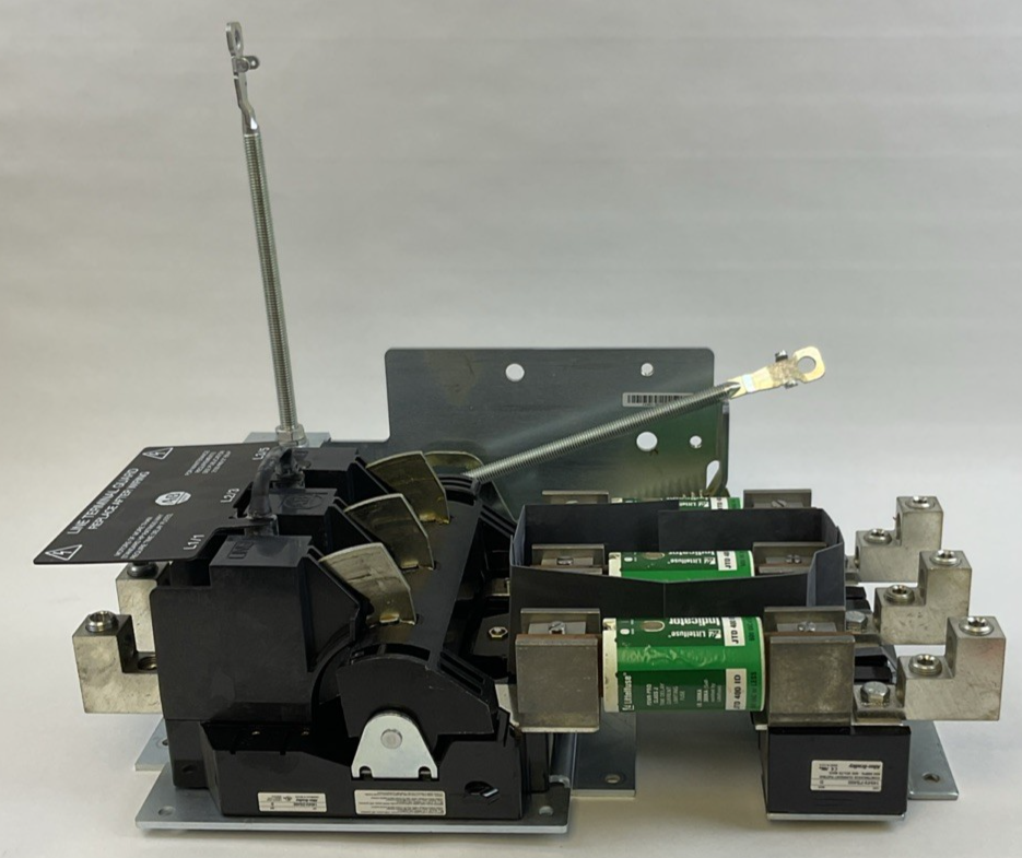 ALLEN BRADLEY 1494V-DS400 DISCONNECT SWITCH 400A 600V SER.D
