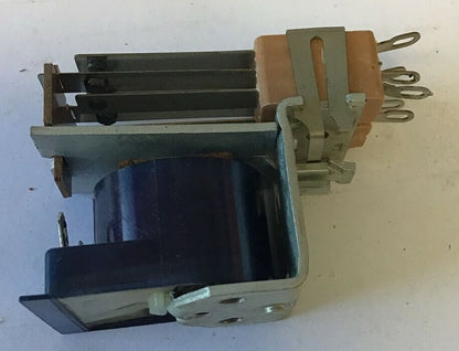 GUARDIAN 900-A410-060714-00 RELAY 230VAC 60CY SERIES 900 ***LOTOF2***