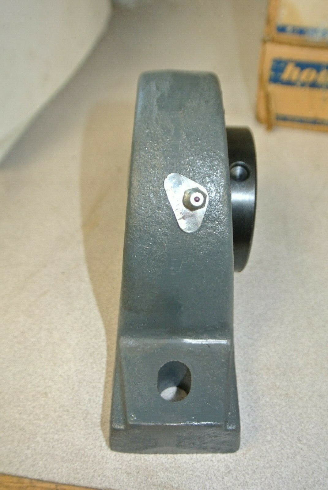 HOOVER-NSK SP115TT PILLOW BLOCK BALL BEARING UNIT / 1-15/16" BORE / NEW SURPLUS