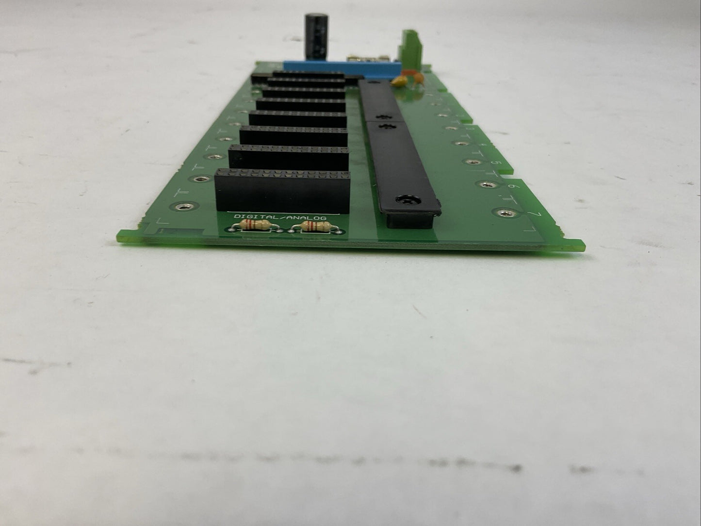 OPTO 22 SNAP-B8M 8 MODULE MOUNTING RACK