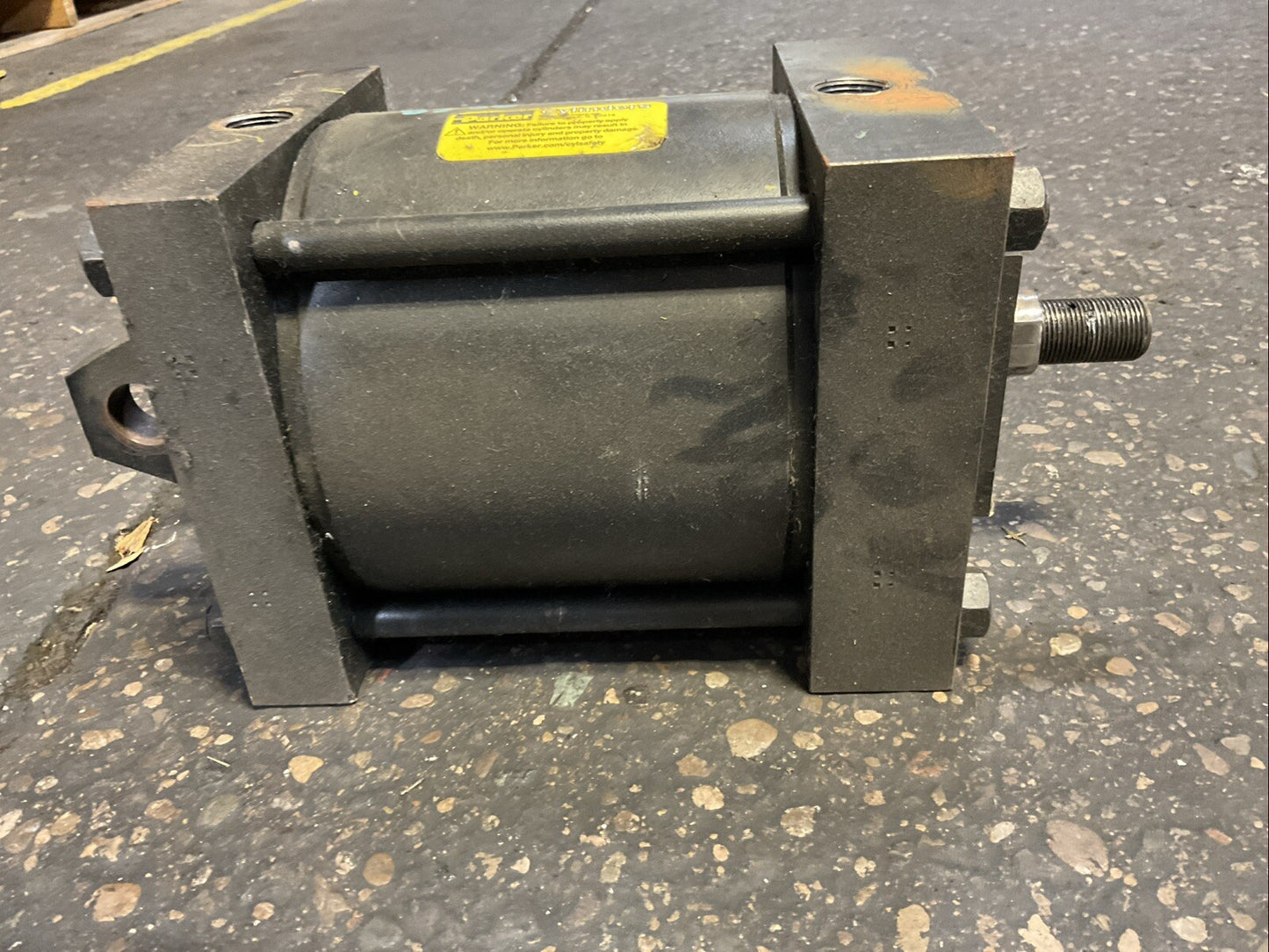 PARKER PNEUMATIC AIR CYLINDER 07.00 CBB2ANU14C 5.000 250PSI AIR