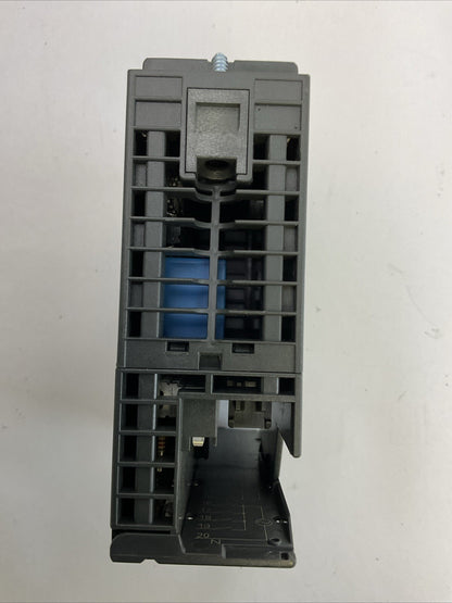 SIEMENS 1P 6ES7 321-1FH00-0AA0 16 DIGITAL INPUT 120/230VAC