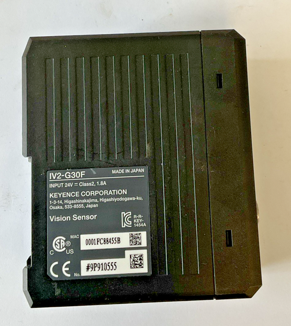KEYENCE IV2-G30F SENSOR AMPLIFIER 24VDC 1.8A