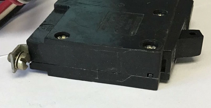 SQUARE D QOB120PL5393 CIRCUIT BREAKER 20A 120/240VAC 50/60HZ  1POLE