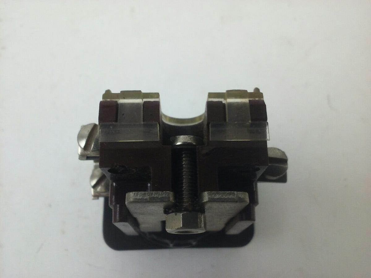 KLOCKNER MOELLER SOND 123-E START STOP PUSH BUTTON SOND 123E 600V (1 IN BOX)
