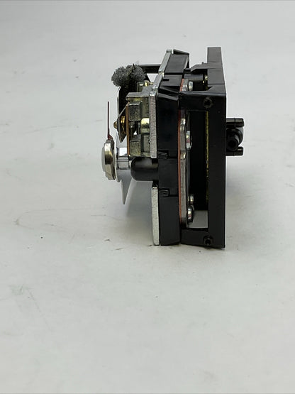 HONEYWELL TP973 A 2209 PNEUMATIC THERMOSTAT TEMPERATURE RANGE 60F TO 90F