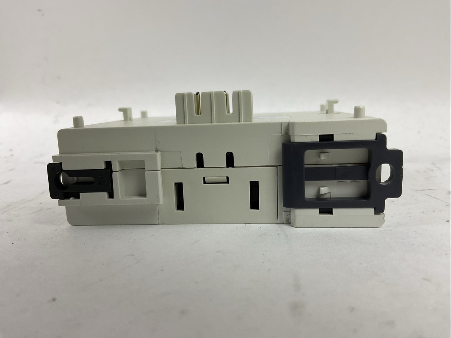 AUTOMATIONDIRECT C0-08TD1 OUTPUT MODULE 3.3-27VDC 0.3A/pt