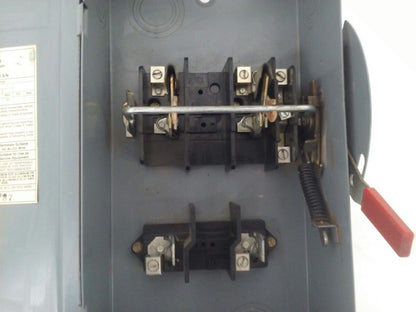 CUTLER HAMMER DG223NGB FUSIBLE SAFETY SWITCH 2P 100A 240V 15HP TYPE 1 ENCLOSURE