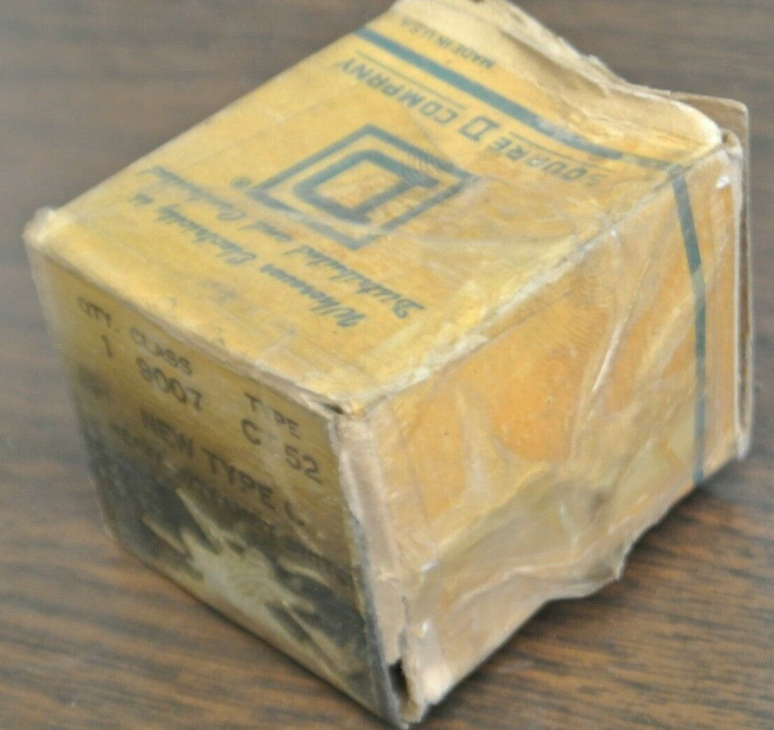SQUARE D 9007 CT52 / HEAVY DUTY LIMIT SWITCH BASE / RECEPTACLE / NEW SURPLUS