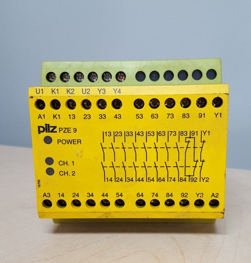 PILZ  774150 PZE  9P 24VACDC 8n/o 1n/c Safety Relay