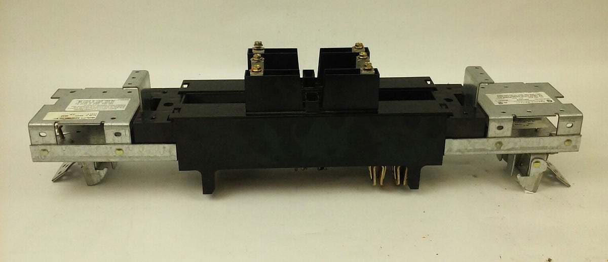 GE SPECTRA SERIES AMC6EB CIRCUIT BREAKER MODULE, 300A, 600V, 6P, USED