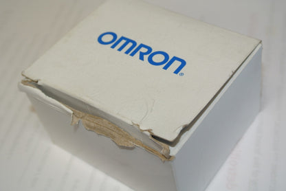 OMRON Z-15GW2-B7-K / GRAINGER 6X285 SNAP ACTION ROLLER LIMIT SWITCH NEW SURPLUS