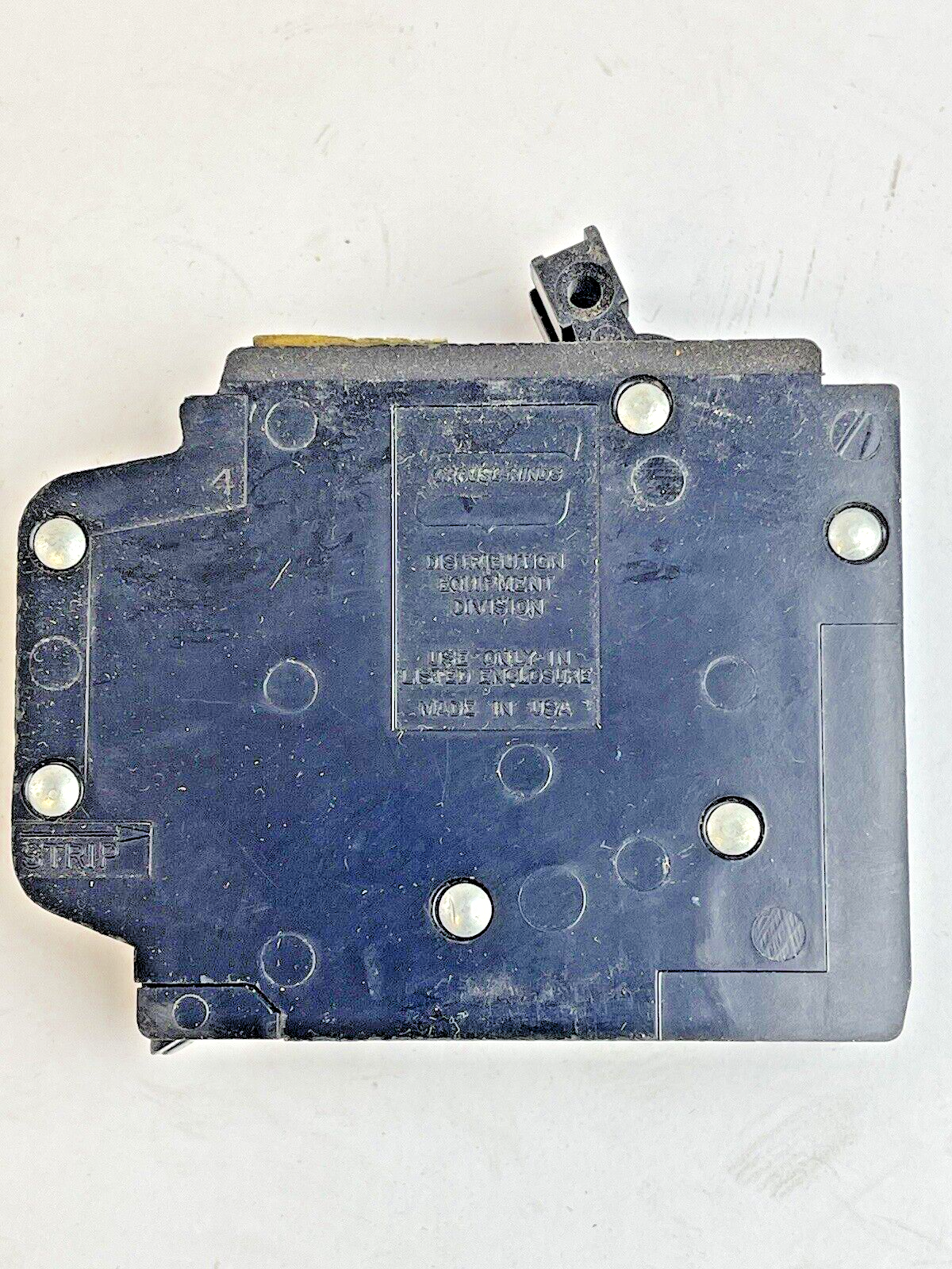 CROUSE-HINDS *BOX OF 9*-MP3030- 2-1 POLE,30 A, 240 VAC HALF-SIZE CIRCUIT BREAKER