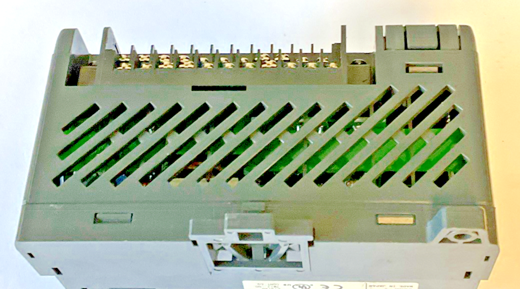 KOYO AUTOMATION DIRECT D0-05DR PROGRAMMABLE CONTROLLER 240VAC 30VA 50-60HZ