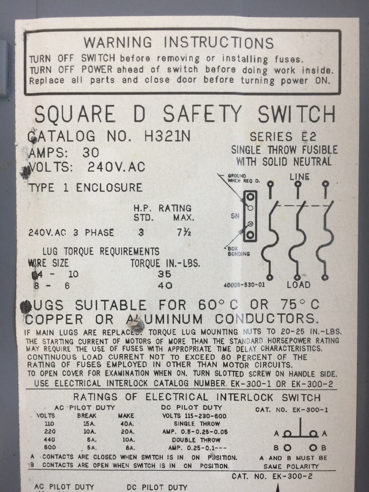 SQUARE D H321 FUSIBLE SAFETY SWITCH SER E2 30A 240VAC 7.5HP 3PH TYPE 1 ENCLOSURE