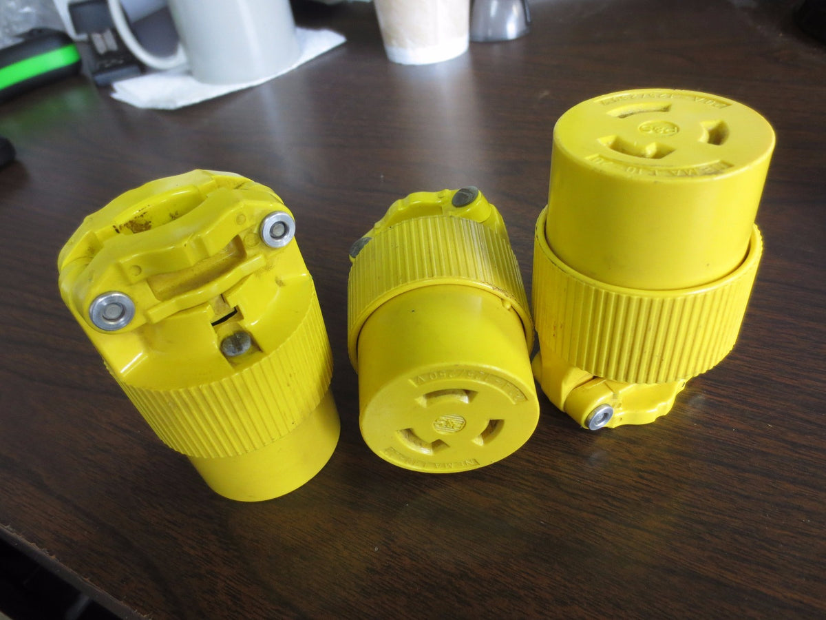 PASS & SEYMOUR  NEMA L 10-20 RECEPTACLE - 20A, 125/250V - LOT of 3