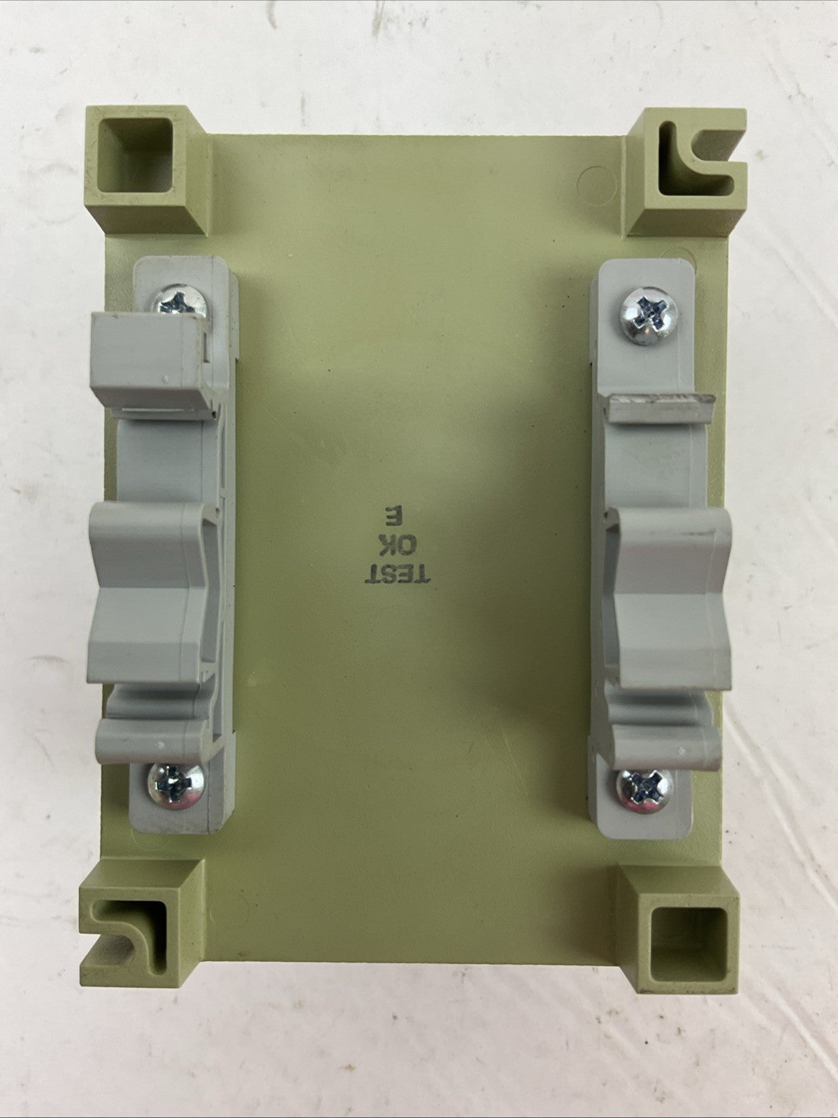 EMERSON ISLATROL IE-120 AC POWER FILTER W/SCTIVE TRACKING 120VAC 47-63HZ 20A