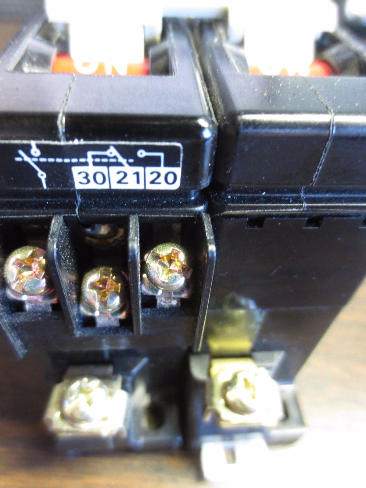FUJI ELECTRIC CP32D CIRCUIT BREAKER 5A, 250VAC, 2-POLE - 41-23207