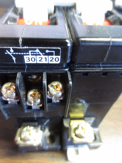 FUJI ELECTRIC CP32D CIRCUIT BREAKER 5A, 250VAC, 2-POLE - 41-23207