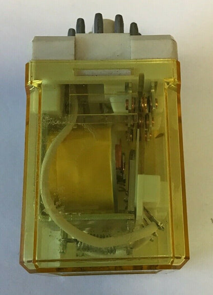 IDEC RR3PA-U RELAY 120VAC 50/60HZ ***LOTOF4***