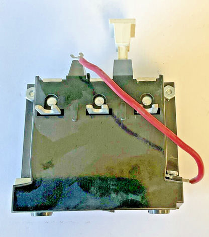 ALLEN-BRADLEY 592-EUTB RELAY SER.A 600VAC