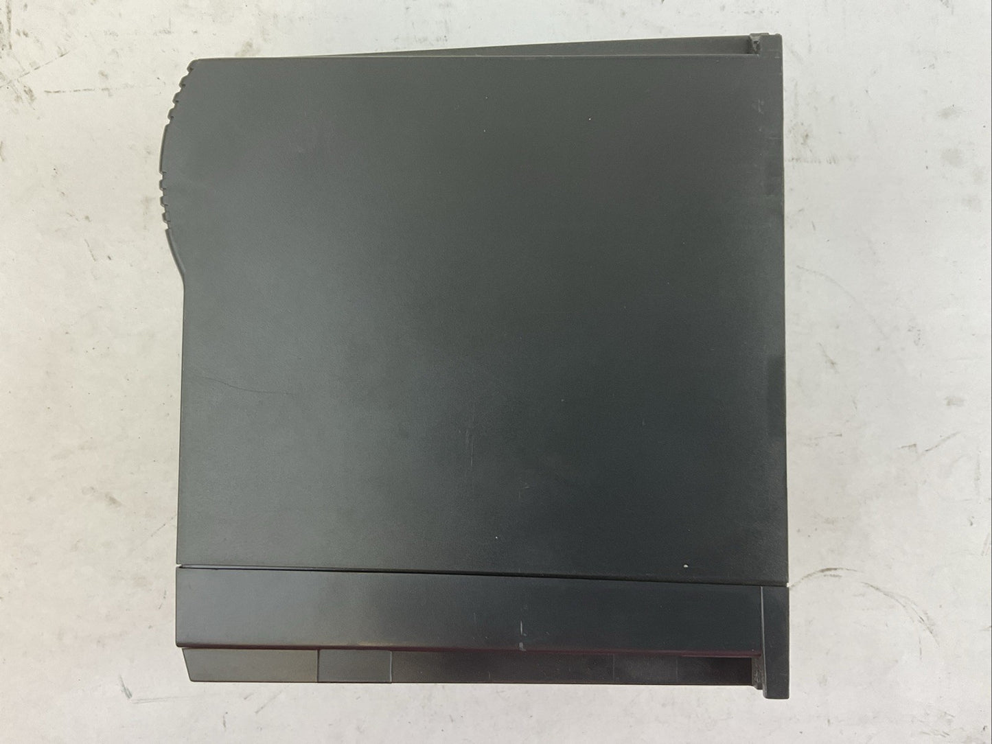 SIEMENS 6SE3216-8CB40 MICROMASTER VECTOR AC DRIVE 2.0HP 1500W 230VAC 7.40A