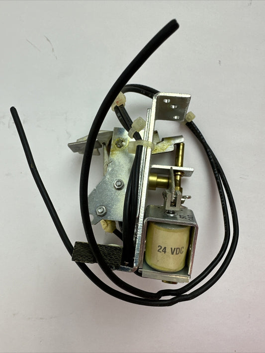 GE TKMASTA8 SHUNT TRIP 24VDC