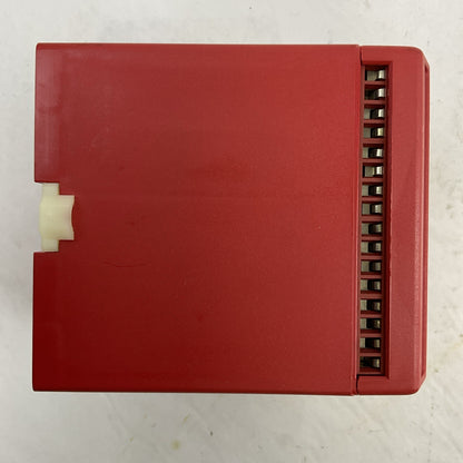ALLEN BRADLEY 440R-ZBR520AZ1 SER A 120VAC 24VDC GUARD MASTER SAFETY RELAY