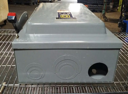 SQ. D HU364, SER. D2, SAFETY SWITCH, 200A, 600VAC/250DC, 3PH, MAX H.P. 150  USED