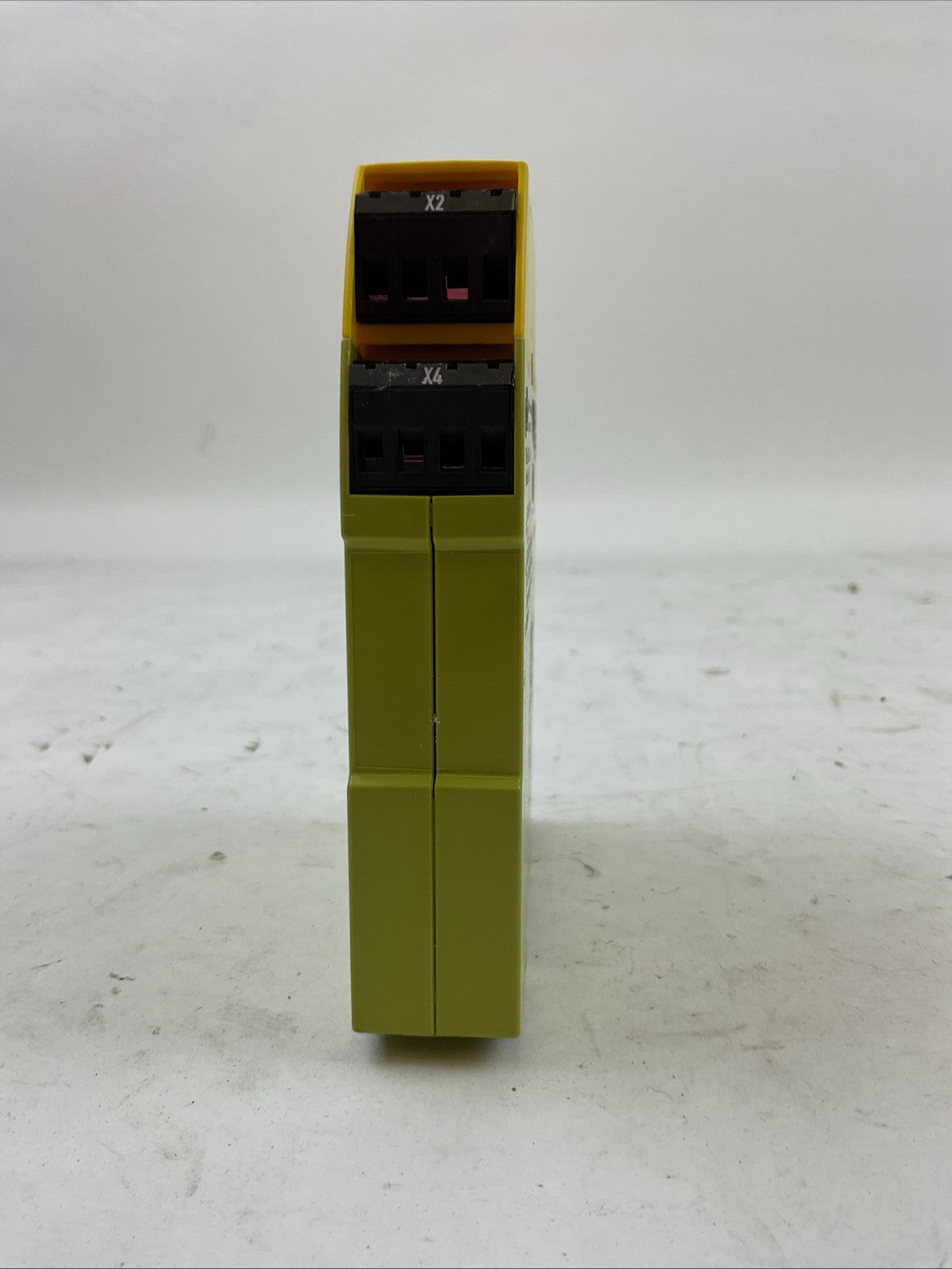 PILZ PNOZ s6 24VDC 3n/o 1n/c SAFETY RELAY