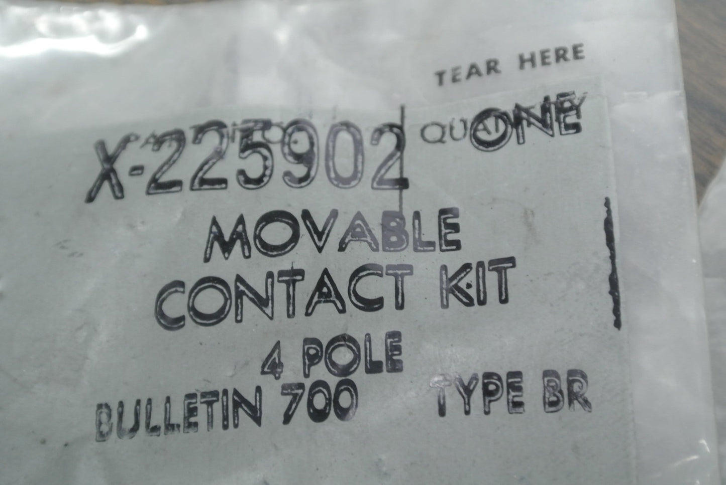 ALLEN-BRADLEY X-225902 4-POLE MOVABLE CONTACT KIT / TYPE BR / NEW SURPLUS