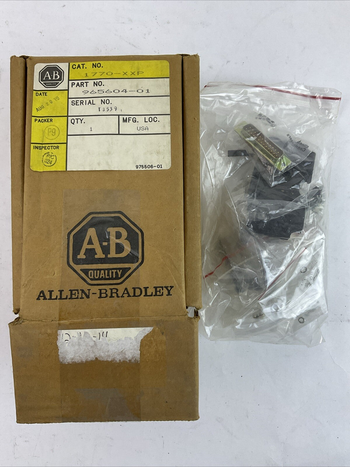 ALLEN BRADLEY 1770-XXP 25 PIN CONNECTOR KIT