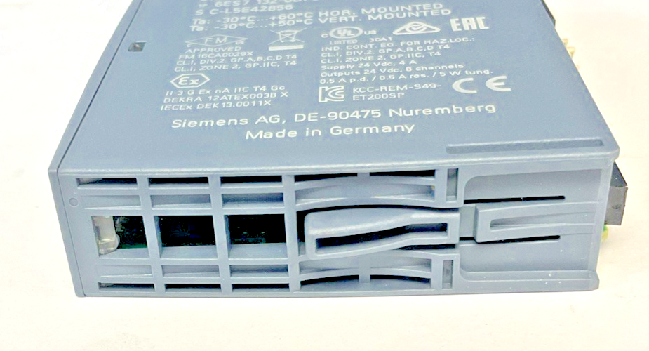 SIEMENS 6ES7 132-6BF00-0CA0 DIGITAL OUTPUT MODULE 24VDC 4A 8x24VDC/0.5A