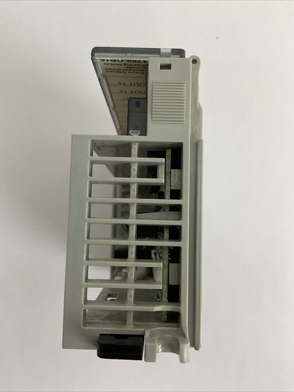 ALLEN BRADLEY 1769-OB16 SER B F/W REV 3.1 DIR/VER 95320752/02 16PT 20.4-26.4VDC