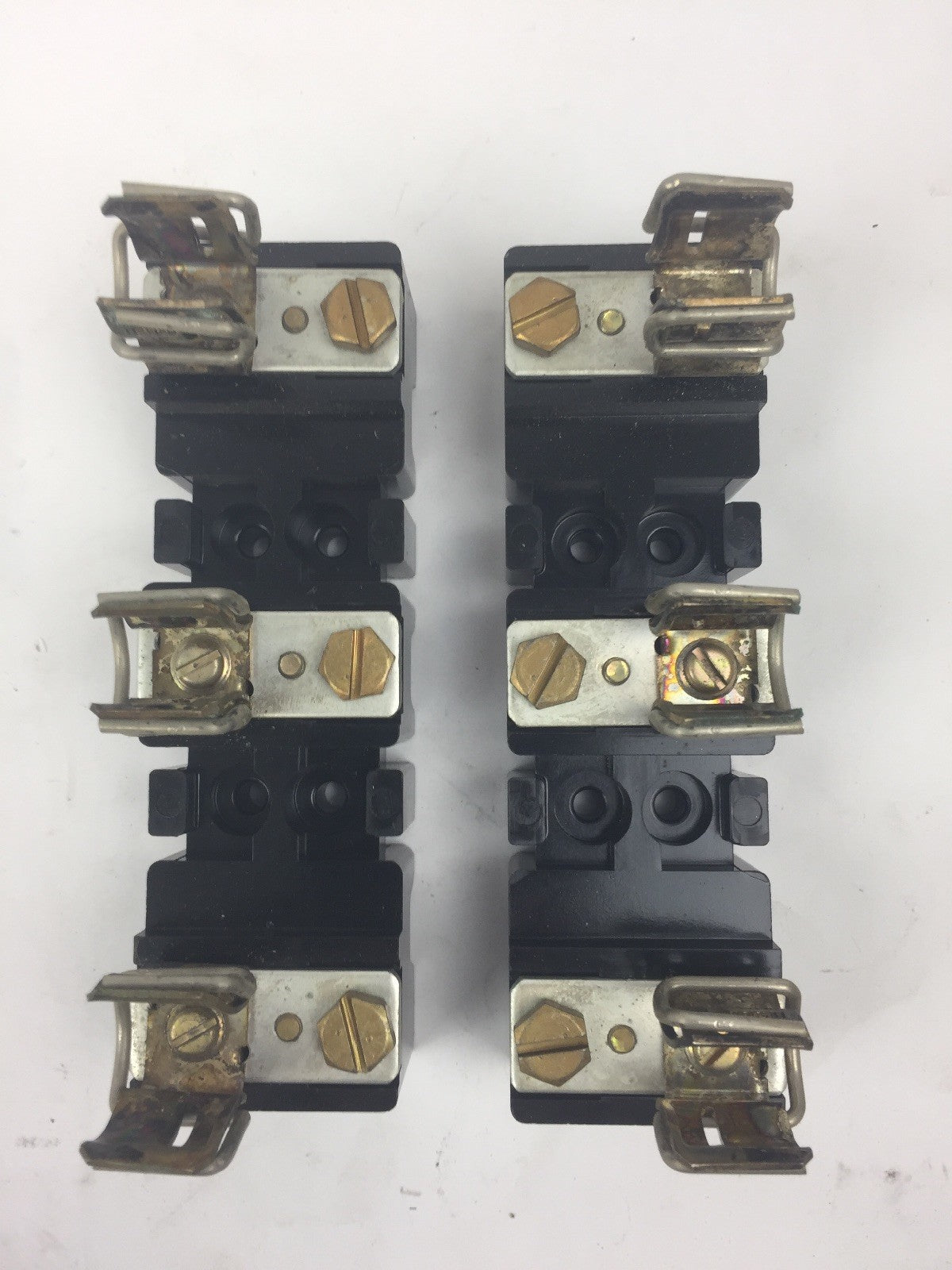ALLEN BRADLEY 1491-N226 FUSE BLOCK 31-60 AMPS 250 VOLT 3 POLE SERIES A