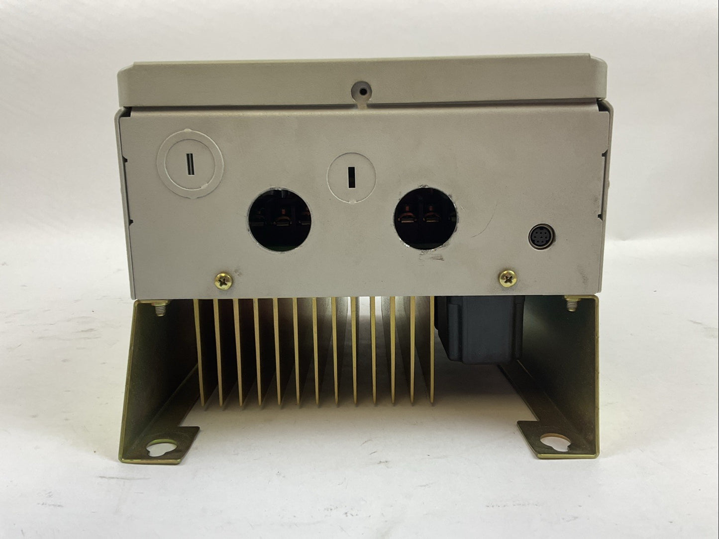 ALLEN BRADLEY 1336S-BRF20-AA-EN4-HAB 1336 PLUS SENSORLESS VECTOR DRIVE SER D