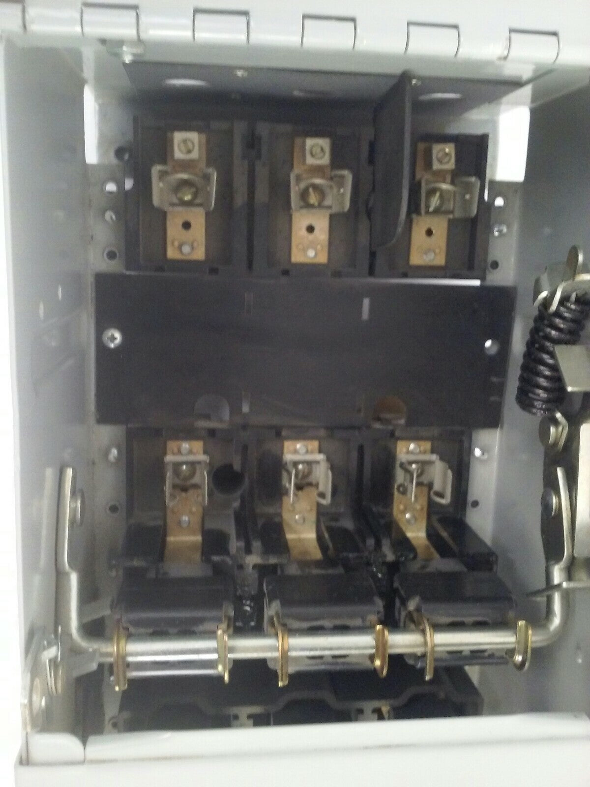 SIEMENS V7E3611R SER.A TWIN FUSIBLE VACU BREAK PANELBOARD SWITCH 600V 30A 20HP