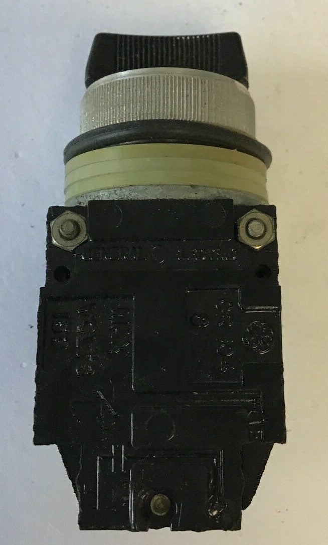 GENERAL ELECTRIC CR104B22112 SELECTOR SWITCH
