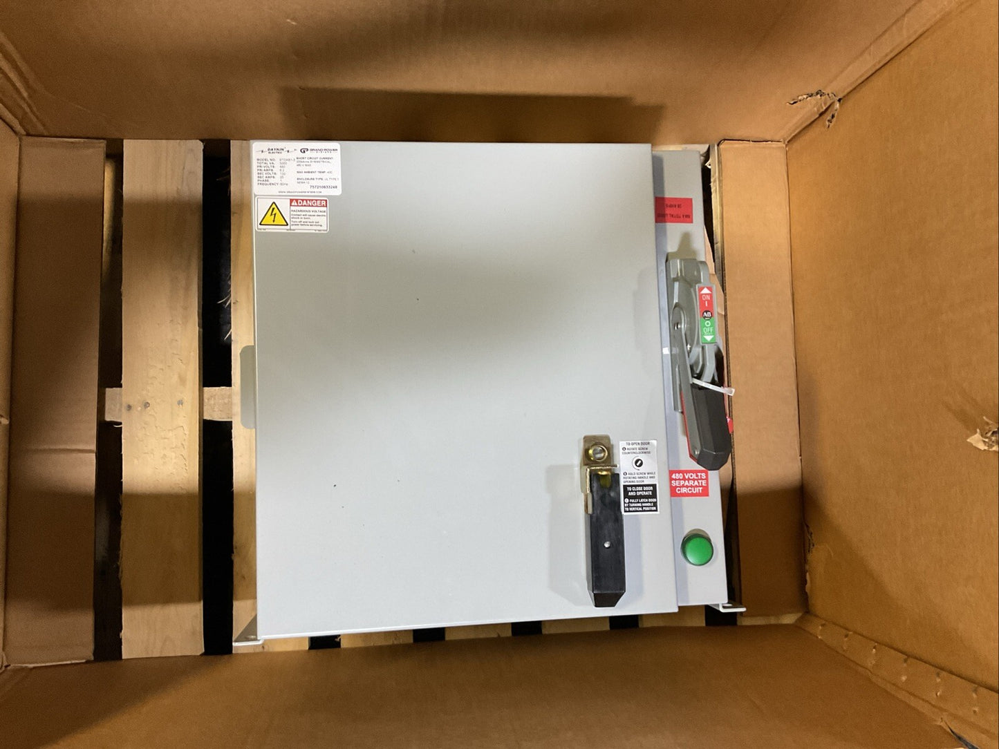 DAYKIN ELECTRIC STDAB1-3 TRANSFORMER DISCONNECT TOTAL VA 3000 PRI VOLTS 480 6.2A