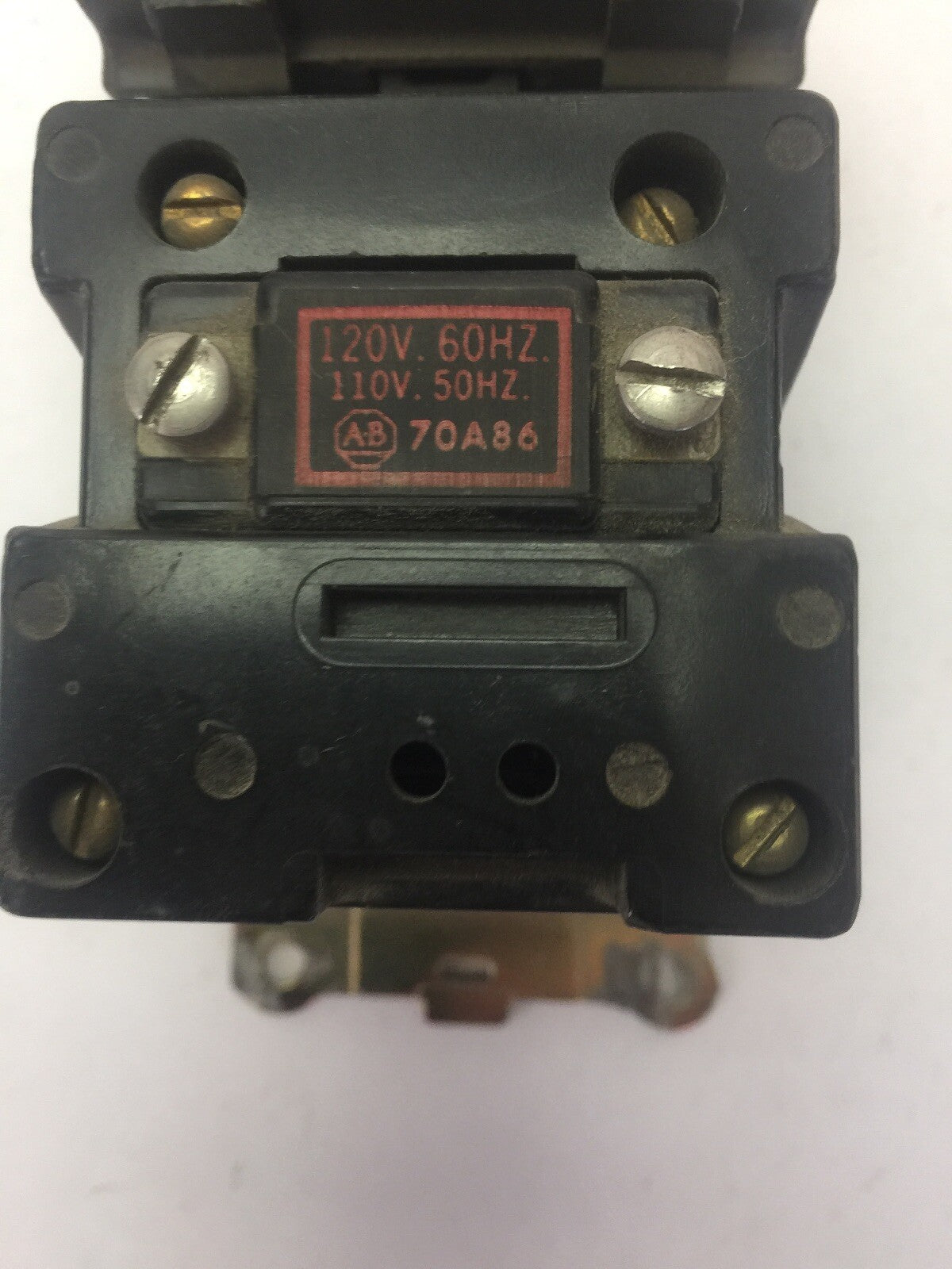 ALLEN BRADLEY 702L-AOD93 CONTACTOR 600VAC 20AMP SERIES K 70A86 COIL 120V 60HZ