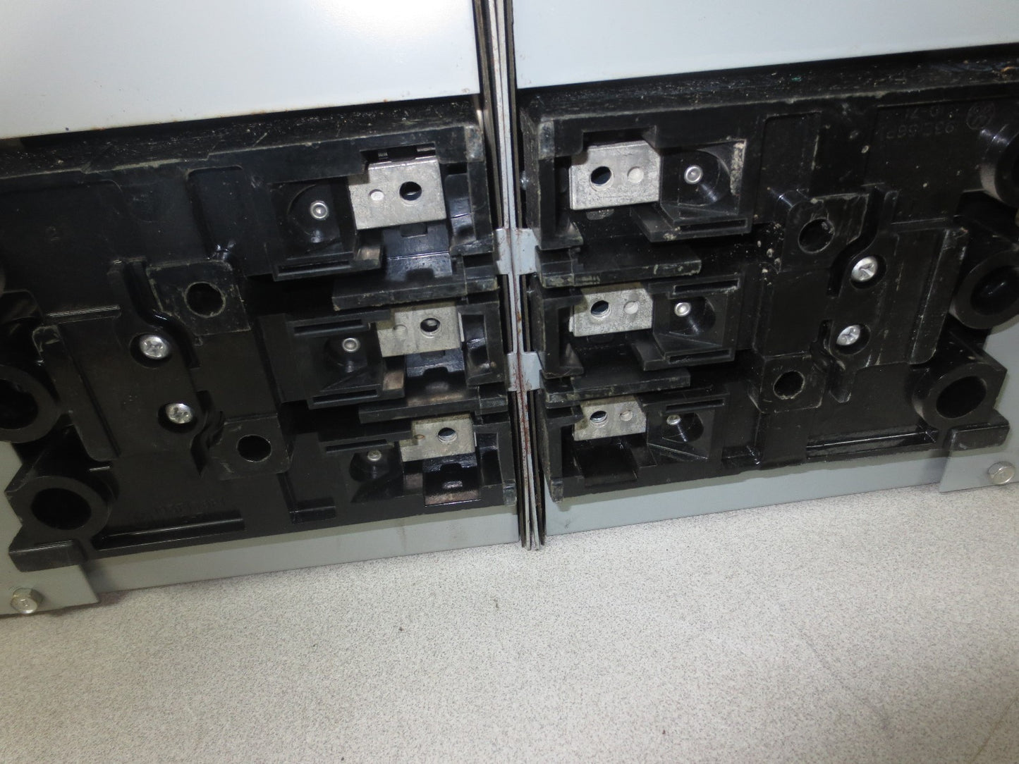 GENERAL ELECTRIC THFP361L TWIN PANELBOARD SWITCH - 30A, 600VAC, 3-POLE