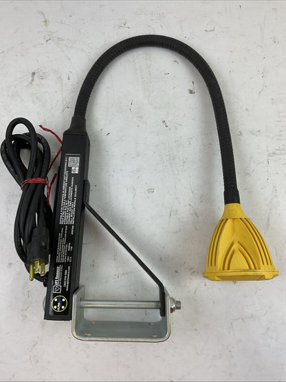 APS RESOURCE AP9750 ULTRA-FLEX LED DOCKLIGHT WITH PLUG 120VAC 50/60HZ 0.1A 11W