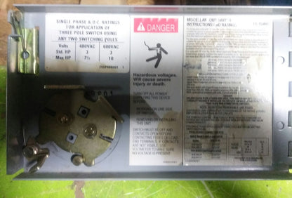 WESTINGHOUSE Cutler Hammer FDPWT3611R 30 amp, 600 vac, Twin Fusible Switch