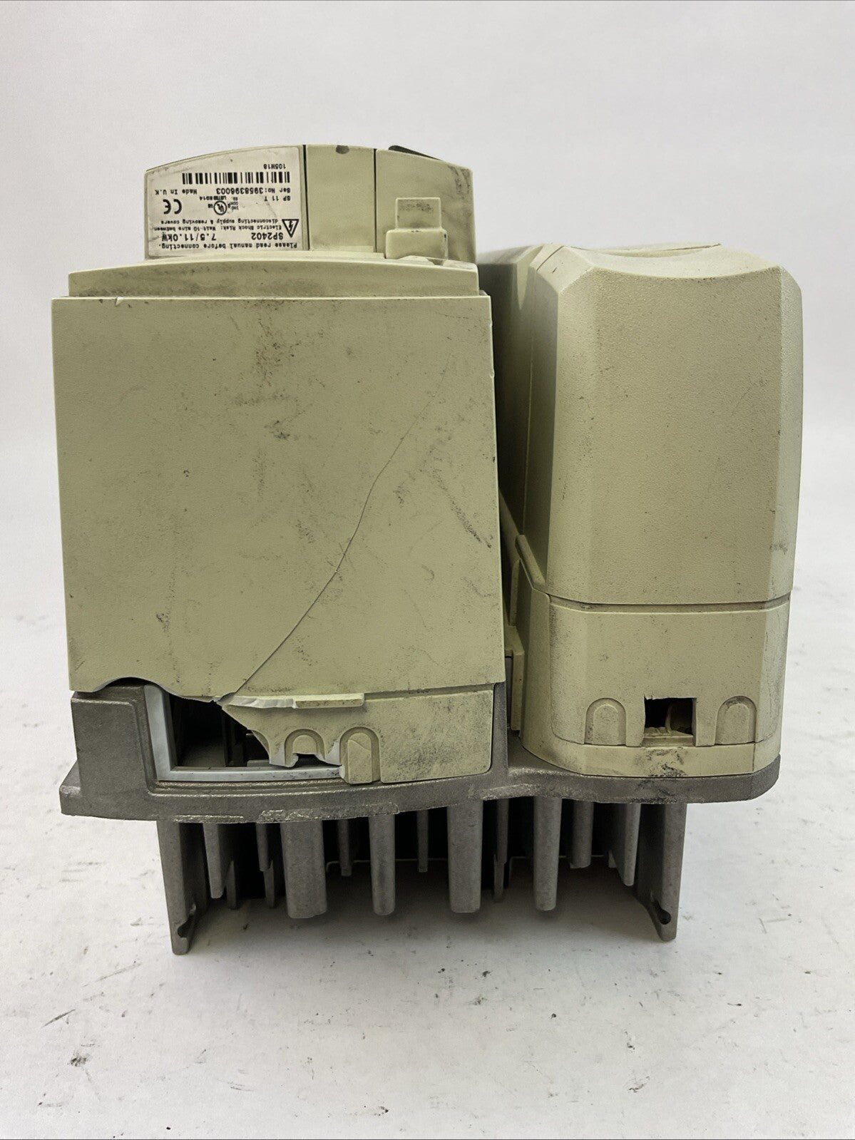 EMERSON CONTROL TECHNIQUES SP2402 UNIDRIVEOUTPUT 0-480V 16.5/21A INPUT 380-480V