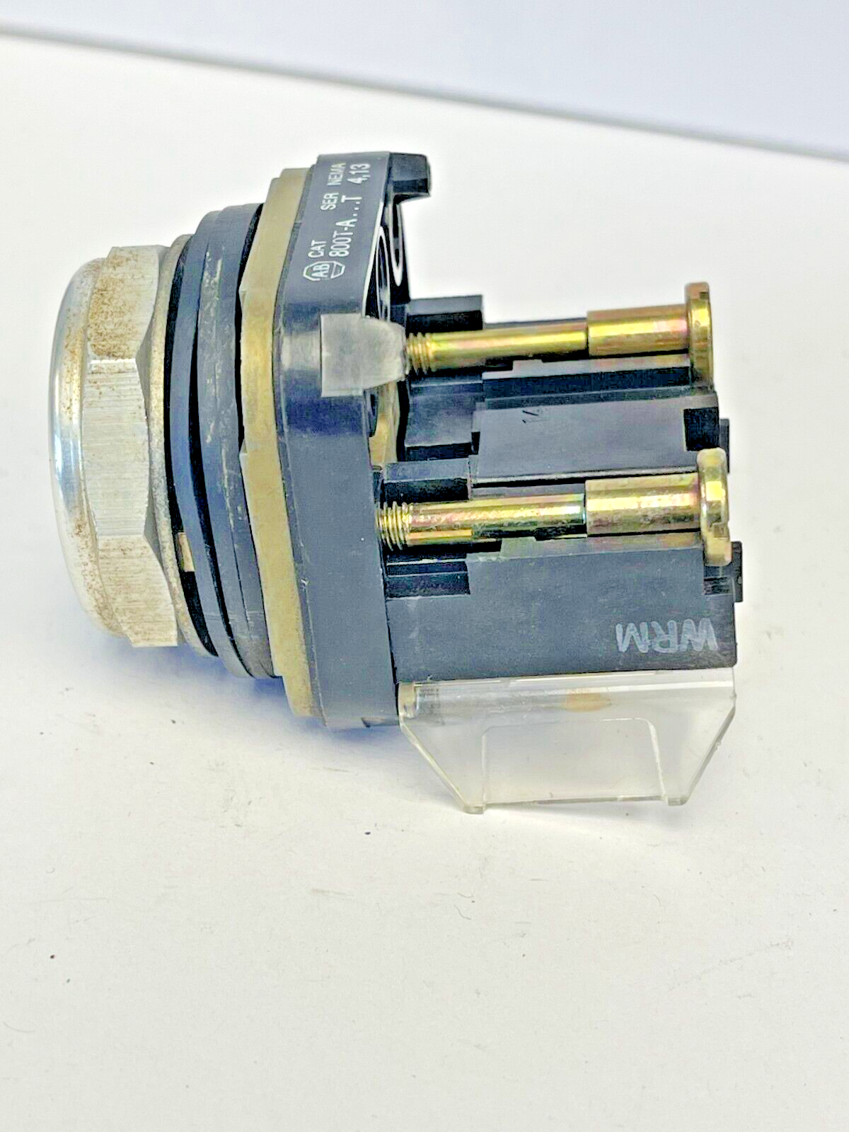 ALLEN-BRADLEY - 800T-A... - SERIES T - PUSH BUTTON MOMENTARY - BLACK